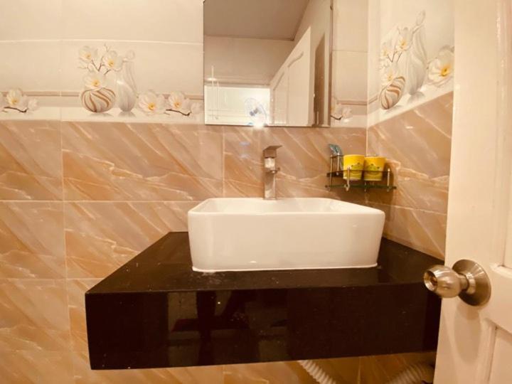 Kieu Trang Hotel Dalat Exteriör bild